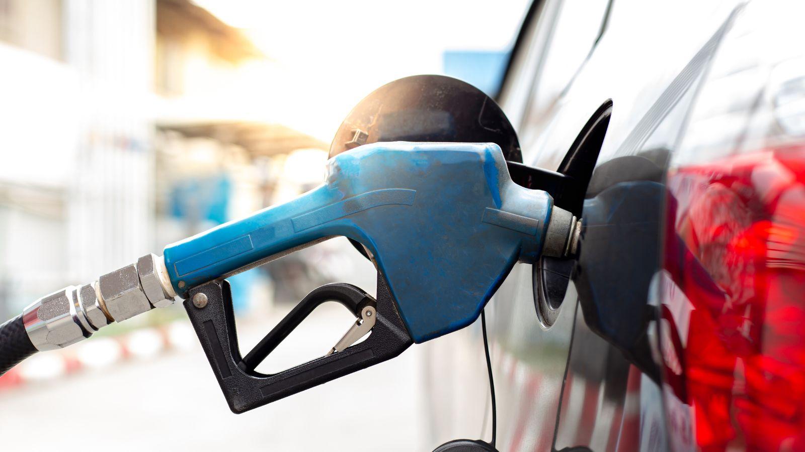 State gas prices continue to fall