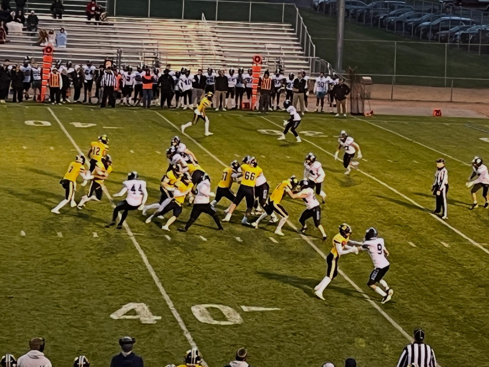 Wausau West, D.C. Everest, SPASH win WVC openers; Newman Catholic falls at Almond-Bancroft in Week 3 HS Football.